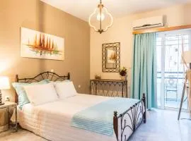 Enjoy Sunsets at Fully Equipped Seaside apt