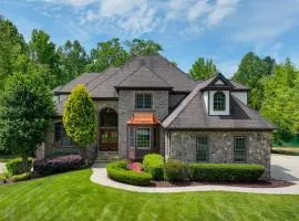 Luxury Estate Private Hot Tub and Tennis Court