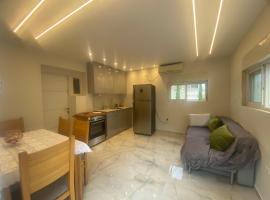 בית נופש בוטיק - Boutique holiday home, alquiler vacacional en Bayit Wegan