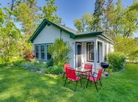 Walk to Delavan Lake Extended Stay Home with Yard