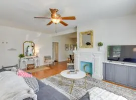 7 Mi to Dtwn Dallas Cozy Home with Yard!