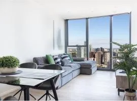 3BR 2BATH, Southbank, Stylish, Sea View