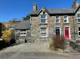 7 Castle Terrace, holiday home in Dolwyddelan