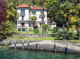 Villa Orta, paplūdimio viešbutis mieste Orta San Giulio