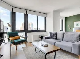 Tribeca Studio w Pool Roofdeck Gym View NYC-273