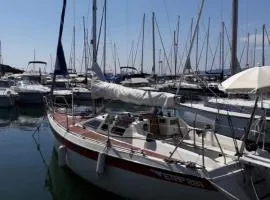 Bateau a quai St Raphaël, 4 couchages , voilier Etap 28i