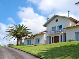 Casa Do Monte, hotel in Achadinha
