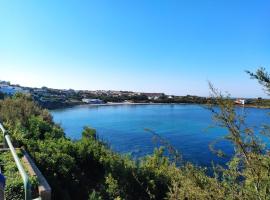 La casa di Paola a Calasetta - IUN R2452, hotel in Calasetta