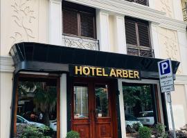 Arber Hotel, hotell Tiranas