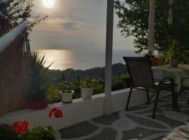 Sunrise house, vacation rental in Kymi