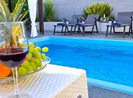 Sunny Holiday House with pool