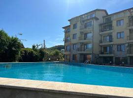 Apartments in complex Albena hills: Rogachevo şehrinde bir otel