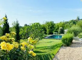 ROSTAGNI 1834 apt with pool in the Barolo region