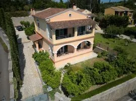 La Bella Vita - Luxury Holiday House close to Corfu Town