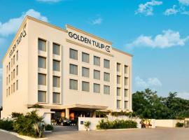 Golden Tulip Jalandhar, hotel s jacuzzi v destinaci Džalandhar