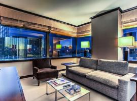City Center - Panoramic Corner Suite at Vdara, Ferienunterkunft in Las Vegas