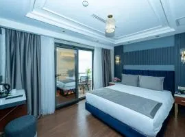 Freya Hotel