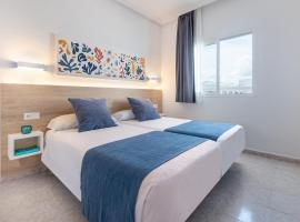 Hotel Apartamentos Vibra Lux Mar, hotel i Ibiza