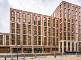 For Students Only - The Valentine in London