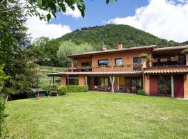 L'Adó, vacation home in Ripoll