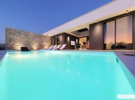Beautiful Villa In Kraj, Pasman Island With Outdoor Swimming Pool, Wifi And 3 Bedrooms