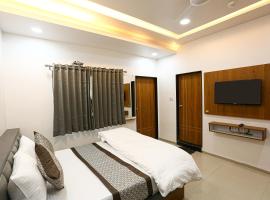 HOTEL GREEN VILLA, hotel in Surat