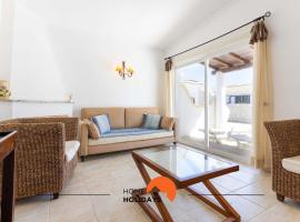 #133 Vila Dias 1 by Home Holidays, hotel in Sesmarias