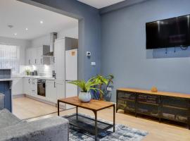 Birkenhead - 2 bedroom house, apartamento em Birkenhead