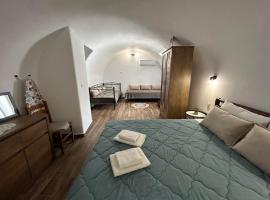 Nikolas House - ΤΟ ΣΠΙΤΙ ΤΟΥ ΝΙΚΟΛΑ, hotel with parking in Archea Pissa