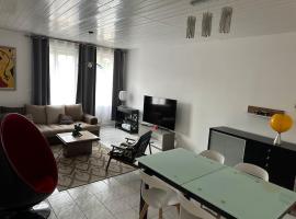 Appartement duplex tout confort, отель с парковкой в городе Frouard