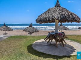 Departamento en Mazatlan con acceso a la playa y alberca común #138, hotel i Mazatlán