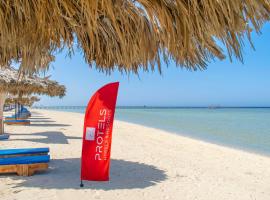 Protels Crystal Beach Resort, hotel i Marsa Alam City