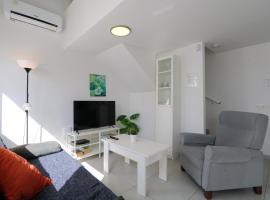 Refurbished Apartment near Anfi, hotel s parkiralištem u gradu 'Mogán'