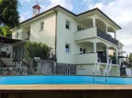 Apartment Kyra