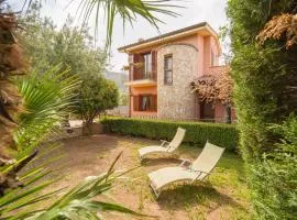 3 Bedroom Stunning Home In Torre Colonna-sperone