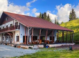 Pensiunea Trei Brazi Arieseni, hotel em Arieşeni