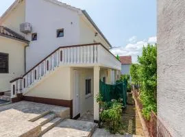 Stunning Apartment In Karin Gornji
