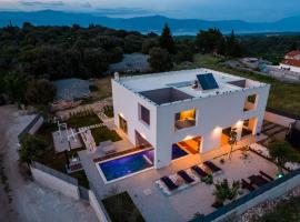 Luxury house Natanel，&Scaron;krip的無障礙飯店