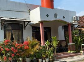 Stay Sini HOSTEL, hotel i Karimunjawa