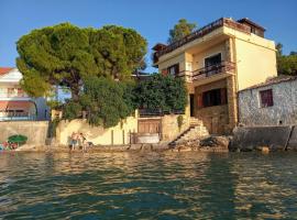 Nikos Panagiotareas House, hotel en Mikri Mantineia