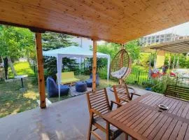Cozy Villa Golemi beach