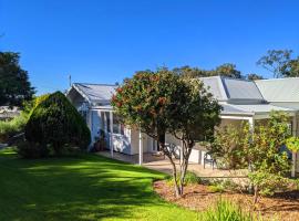 Perfect Location for Yarra Valley Dandenong Ranges, vakantiewoning in Mount Evelyn