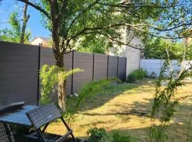 Studio, pas de collocation possible