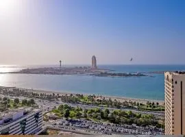 SPACIOUS 3 Bedroom Apartment (Sea View)