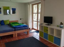 Gemütliche Wohnung mit Terrasse in der Nähe vom Bodensee, apartment in Tettnang