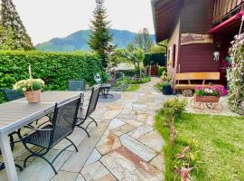 The Swiss Paradise 2 Apartment with Garden, Whirlpool, and Mountain Panorama, appartamento a Wirzweli