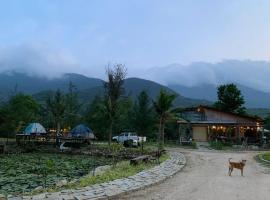 Homie Hava Homestay, hotel cerca de Hai Van Pass, Lang Co