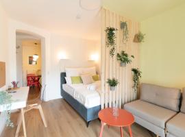 Peter Apartments- Apartment mit eigenem Eingang I 30qm I zentrale Lage I Bad I K&uuml;che I Terrasse I TV