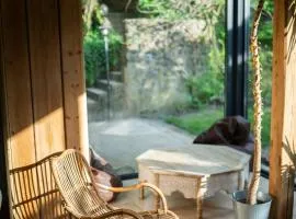 BlissHouse Luxurious Guesthouse calm and energetic spot near by city surrounded by the forest where you will find your peace and your people