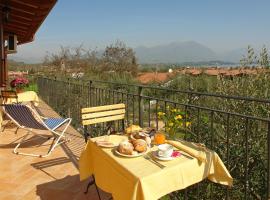B&B Agli Ulivi, hotel v destinaci Manerba del Garda